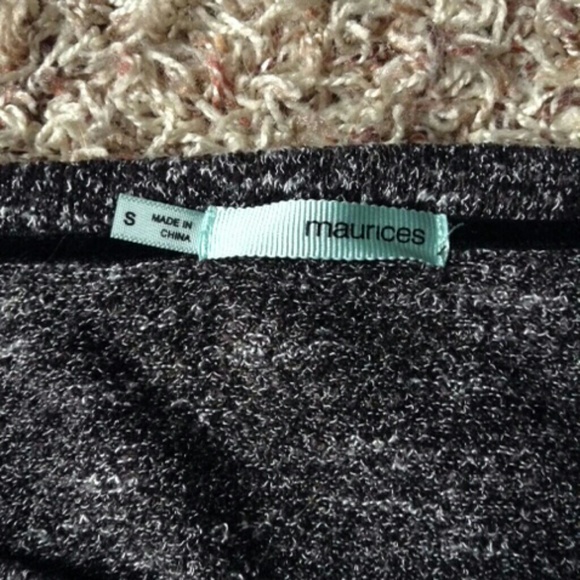 Maurice's Sweater - Picture 5 of 5